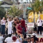 Se cae Sheinbaum mientras bailaba durante mitin en Mazatlán.