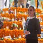 Claudia Sheinbaum comparte ofrenda de Día de Muertos en Palacio Nacional.