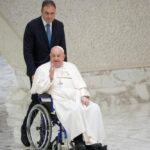 Papa Francisco en estado crítico; presenta una insuficiencia renal leve.