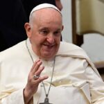 Papa Francisco: Su estado de salud “sigue mejorando”, dice el Vaticano.